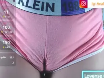 Chaturbate Watch Live Sex Cams of ana_loveee