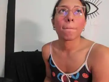 Chaturbate Sex Chat of emilygomezz