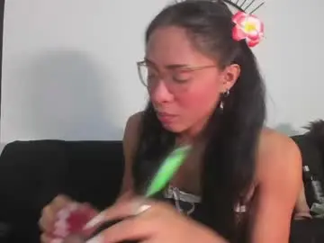 Chaturbate Free Porn Cam of emilygomezz