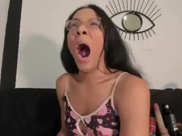 Chaturbate Live Porn of emilygomezz
