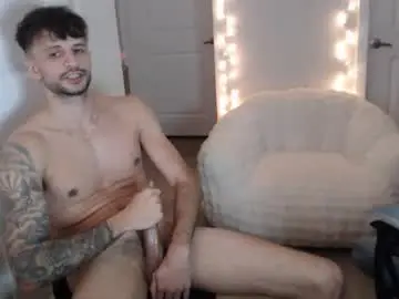 Chaturbate Adult Video Chat of papijakey