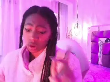 Chaturbate Live Porn of queen_perla_
