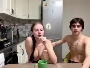 Chaturbate Live Sex Cam of flowerscouple