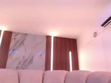 Chaturbate Free Porn Cam of domenica_west