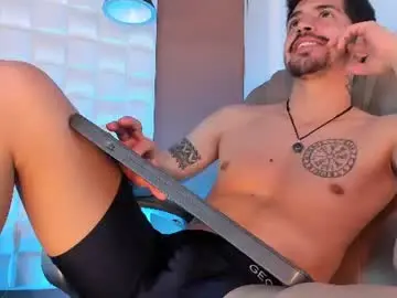 Chaturbate Adult Webcam of alejandrostorm