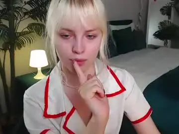 Chaturbate Nude Webcam of hannahholliss