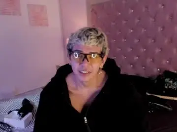 Chaturbate Free Porn Cam of user_error1