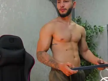 Chaturbate Live Sex Cam of louis_connor