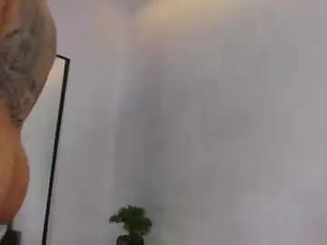 Chaturbate Live Sex Cam of louis_connor