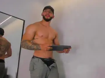 Chaturbate Live Sex Cam of louis_connor