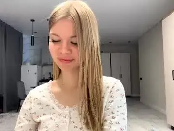 Chaturbate Live Sex Cam of dewdropdoll