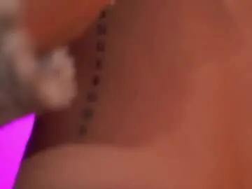 Chaturbate Sex Cam of little_vel