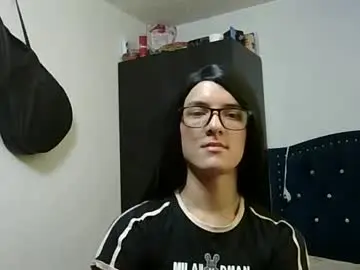 Chaturbate Free Porn Cam of andytwi