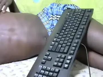 Chaturbate Adult Video Chat of charmzboy