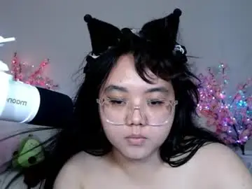 Chaturbate Watch Live Sex Cams of moertomlly