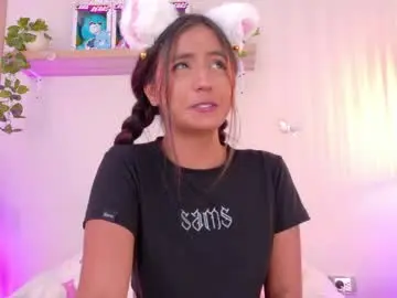 Chaturbate Live Sex of emilyy_bank