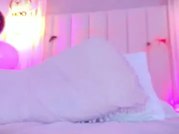 Chaturbate Watch Live Sex Cams of emilyy_bank