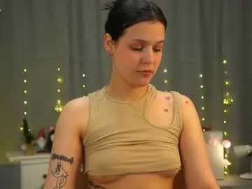 Chaturbate Nude Webcam of lookatmehabibi_