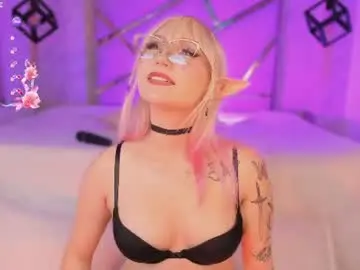 Chaturbate Live Sex Cam of mariluu_