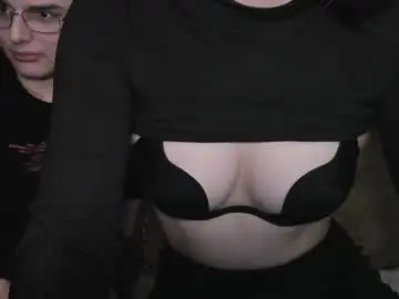 Chaturbate Live Sex Cam of muuur_love