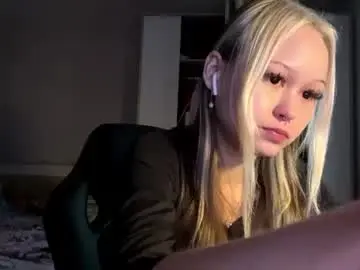 Chaturbate Adult Webcams of kevellevibe