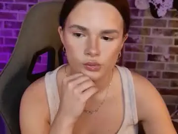 Chaturbate Free Live Porn of maybloom_