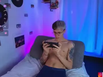 Chaturbate Live Sex Cam of nick_bangover