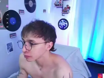Chaturbate Live Sex Cam of nick_bangover