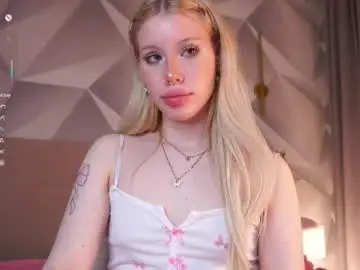 Chaturbate Live Sex Cam of waki_fuckie