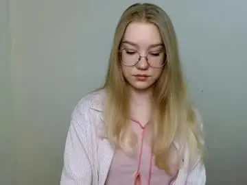 Chaturbate Watch Live Sex Cams of abbymoore__