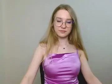 Chaturbate Live Sex Cam of abbymoore__