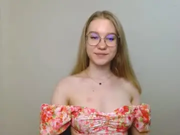 Chaturbate Live Sex Cam of abbymoore__