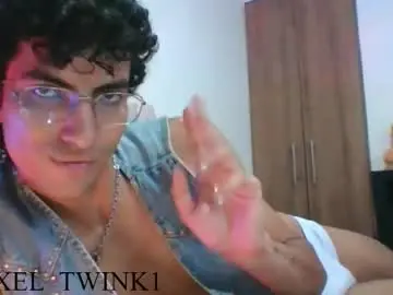 Chaturbate Nude Webcam of axellatino_