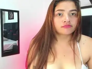 Chaturbate Live Sex Cam of maidycute_2