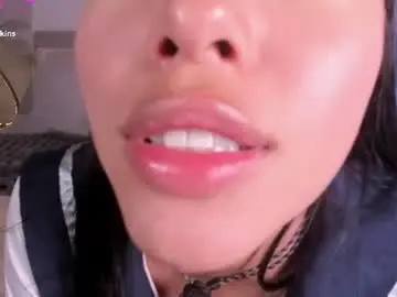 Chaturbate Sex Cam of thinysweet