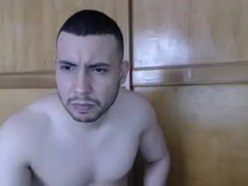 Chaturbate Live Sex Cam of armando_2002