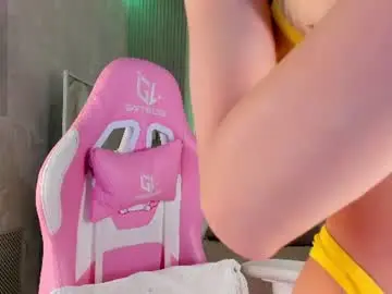 Chaturbate Live Sex Cam of lilcatalia