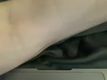 Chaturbate Live Sex Cam of yessssdaddyyyy4