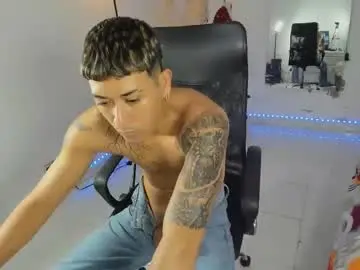 Chaturbate Live Sex Cam of carlitosex09