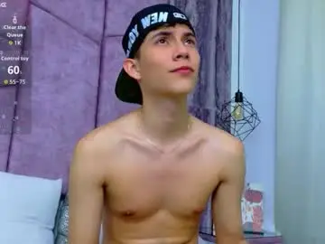 Chaturbate Live Sex Cam of arontawers