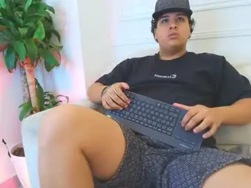 Chaturbate Live Sex Cam of bennett_alejoo