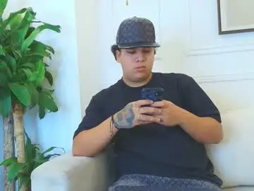 Chaturbate Watch Live Sex Cams of bennett_alejoo