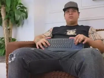 Chaturbate Adult Webcams of bennett_alejoo