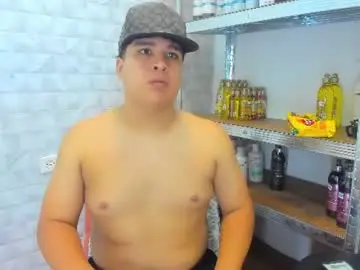 Chaturbate Best live sex cam show of bennett_alejoo