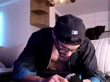 Chaturbate Adult Webcams of phantom_bigger1