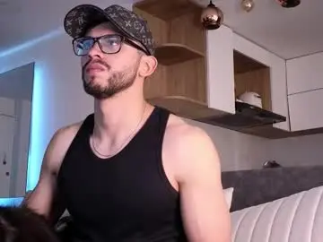 Chaturbate Best live sex cam show of phantom_bigger1