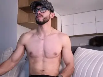 Chaturbate Sex Chat of phantom_bigger1