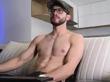 Chaturbate Adult Video Chat of phantom_bigger1