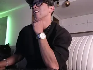 Chaturbate Adult Webcams of phantom_bigger1