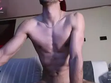 Chaturbate Free Live Porn of phantom_bigger1